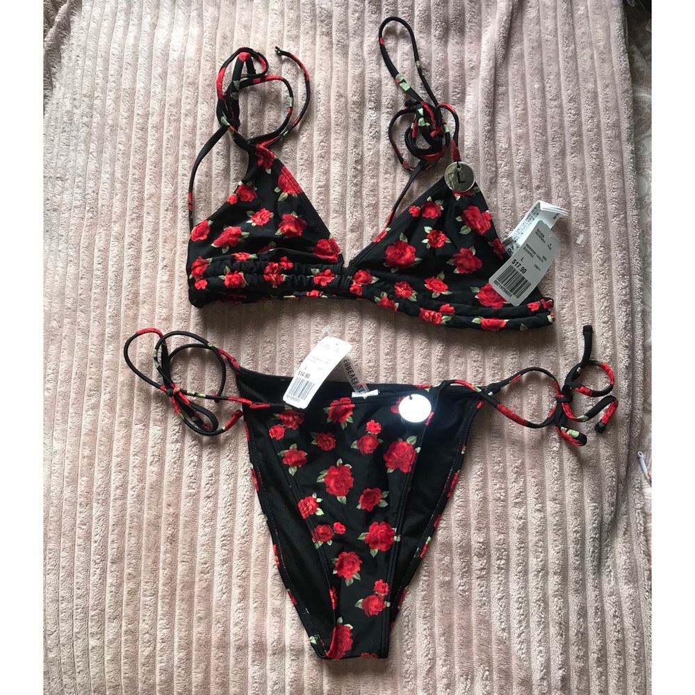 Black and red roses bikini from Forever 21 NWT